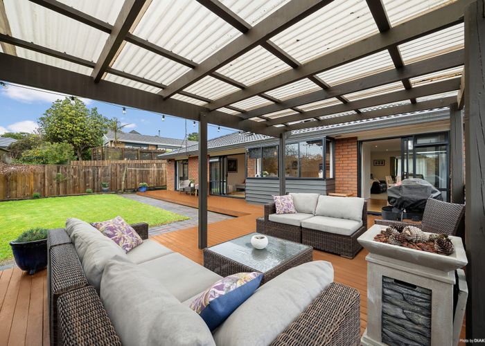  at 15 Orangewood Drive, Northpark, Auckland