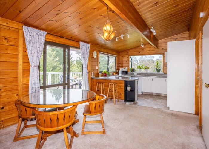  at 6 Cotebrooke Lane, Hillcrest, Hamilton
