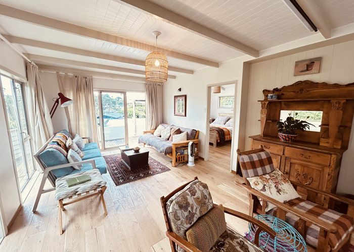  at 93A Churchill Road, Murrays Bay, North Shore City, Auckland