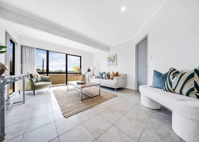  at 3/19 Devon Road, Bucklands Beach, Auckland