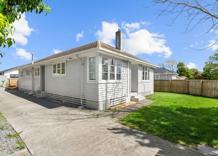  at 87 Hoani Street, Northcote, Christchurch
