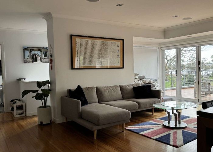  at 152 Lake Crescent, Hamilton Lake, Hamilton, Waikato