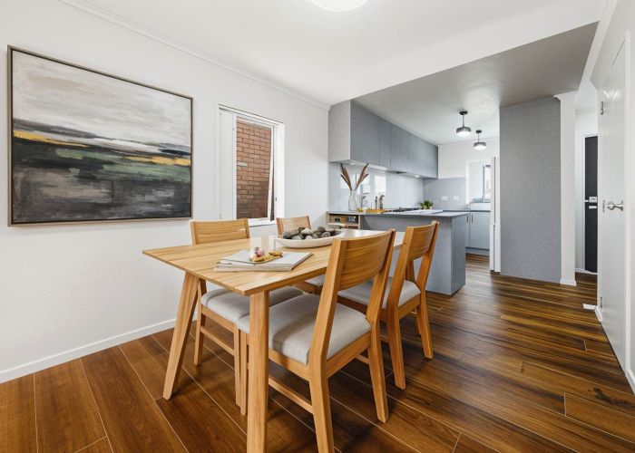  at 37 Brashier Circle, Sunnyvale, Waitakere City, Auckland