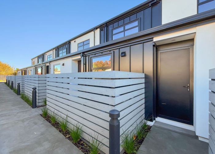  at 2/46B Division Street, Riccarton, Christchurch