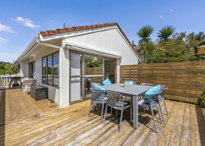  at 97 John Downs Drive, Browns Bay, North Shore City, Auckland