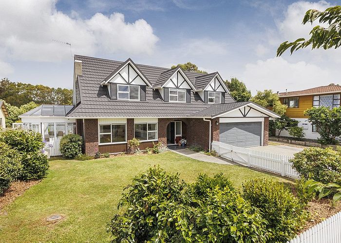 Free property data for 52 Buick Crescent, Awapuni, Palmerston North