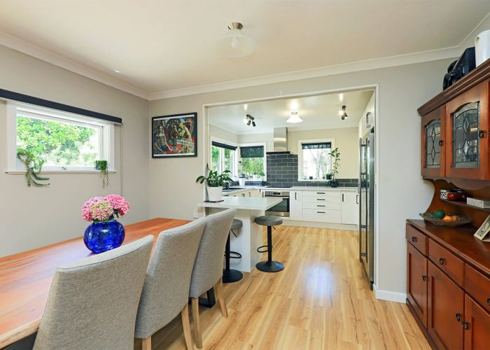  at 8 Neeve Place, Taradale, Napier