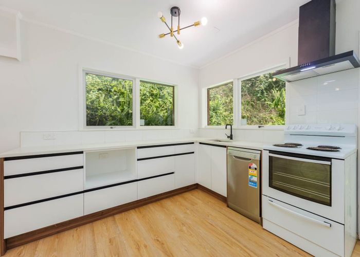  at 1/27 Glencoe Road, Browns Bay, North Shore City, Auckland