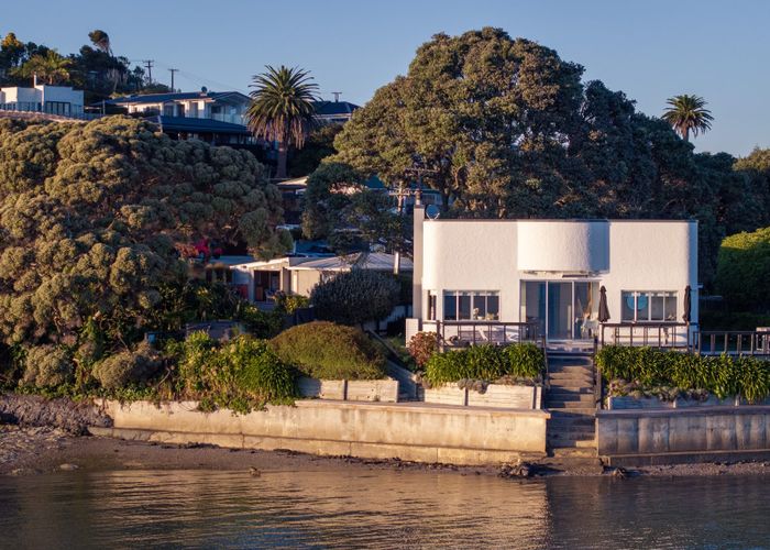  at 78 Wallis Street, Raglan, Raglan