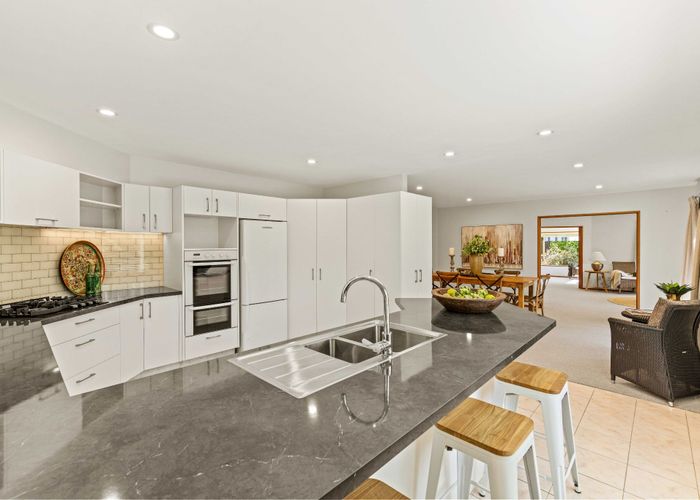  at 8 Swanleigh Place, Ilam, Christchurch City, Canterbury