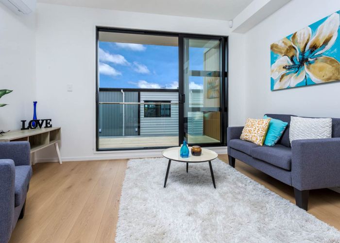  at 9/28 Lavelle Road, Henderson, Waitakere City, Auckland