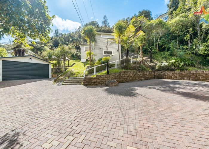  at 141 Kamahi Street, Stokes Valley, Lower Hutt