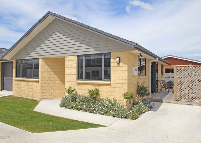  at 6B Lee Road, Taradale, Napier, Hawke's Bay