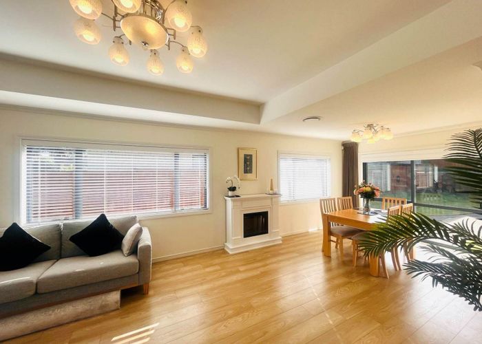  at 9 Walter Haddrell Crescent, Dannemora, Manukau City, Auckland