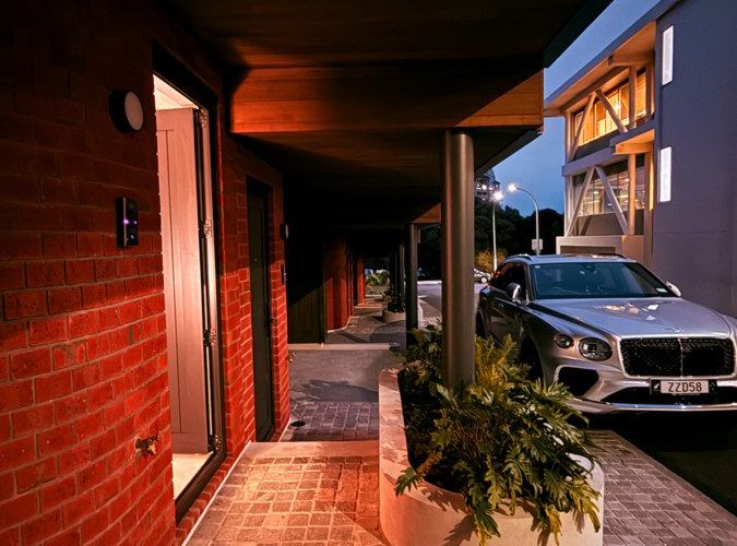  at 2/4 Madeira Lane, Grafton, Auckland City, Auckland