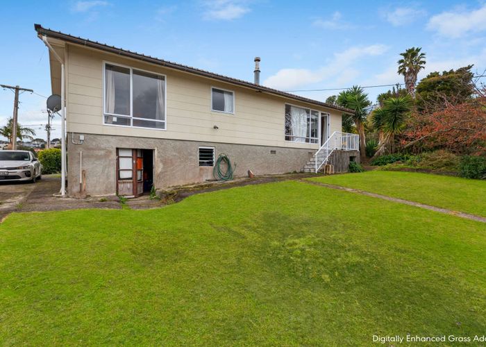  at 116 Island Bay Road, Beach Haven, Auckland