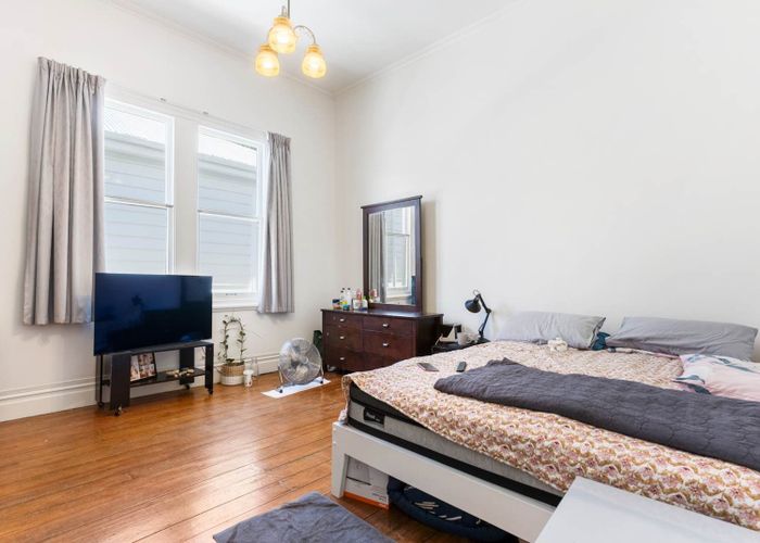  at 33 Castle Street, Grey Lynn, Auckland