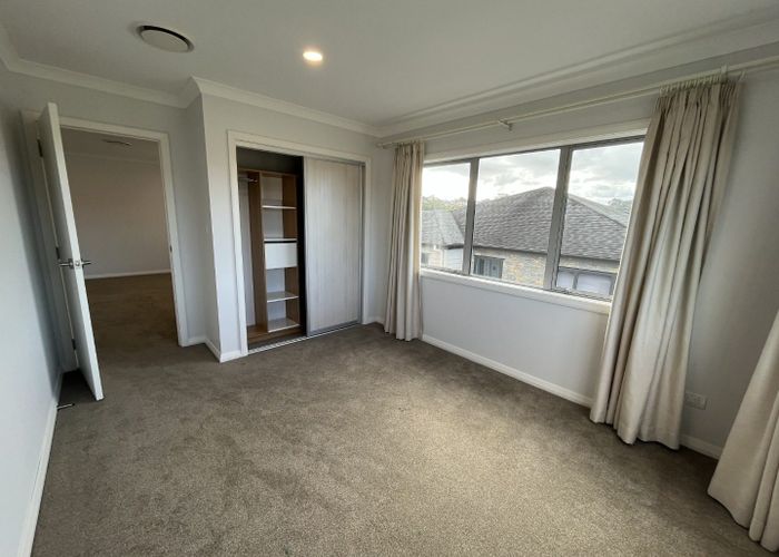  at 26 Lagonda Rise, Oteha, North Shore City, Auckland