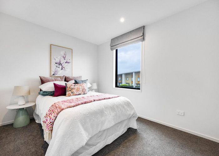  at 74 Glidepath Road, Hobsonville, Waitakere City, Auckland