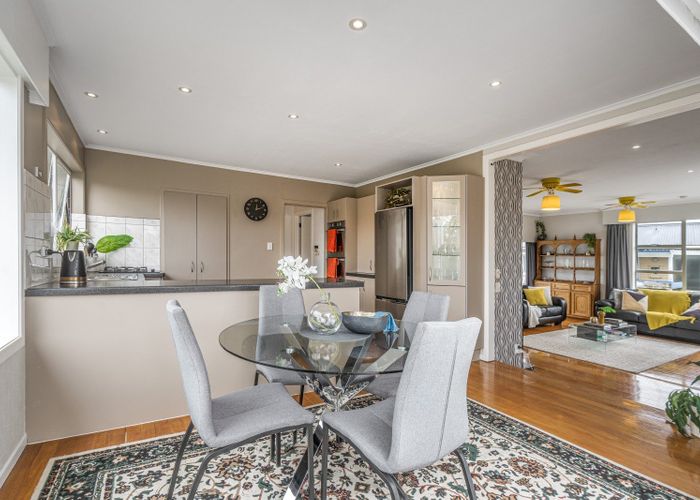  at 11 Gregory Place, Mount Roskill, Auckland