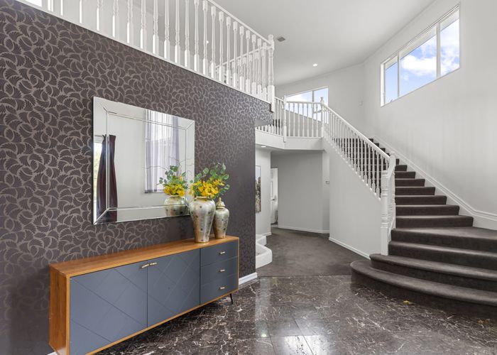  at 9 Nathan Close, Somerville, Manukau City, Auckland