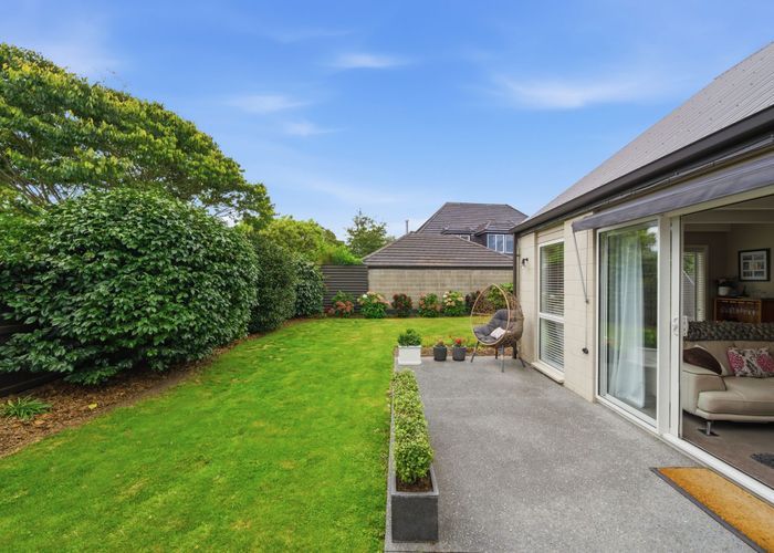  at 6 Dunrobin Place, Avonhead, Christchurch City, Canterbury