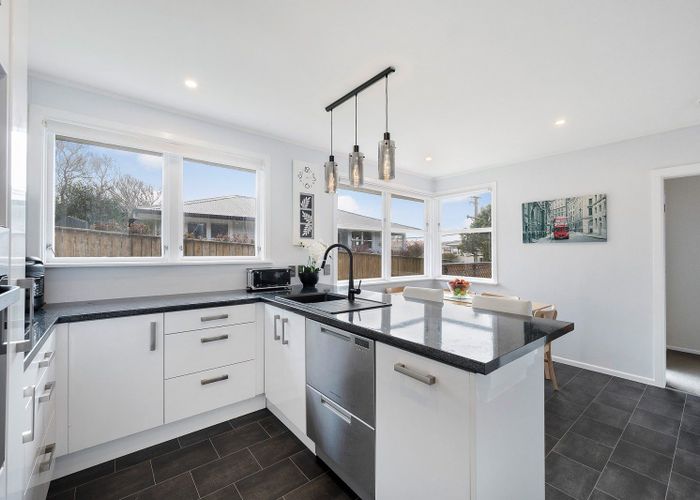  at 6 Jay Street, Paparangi, Wellington, Wellington