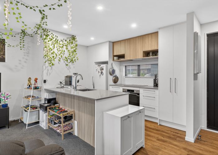  at 2/406 Armagh Street, Linwood, Christchurch City, Canterbury