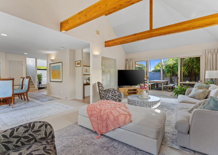  at 1/8 Fenwick Avenue, Milford, North Shore City, Auckland