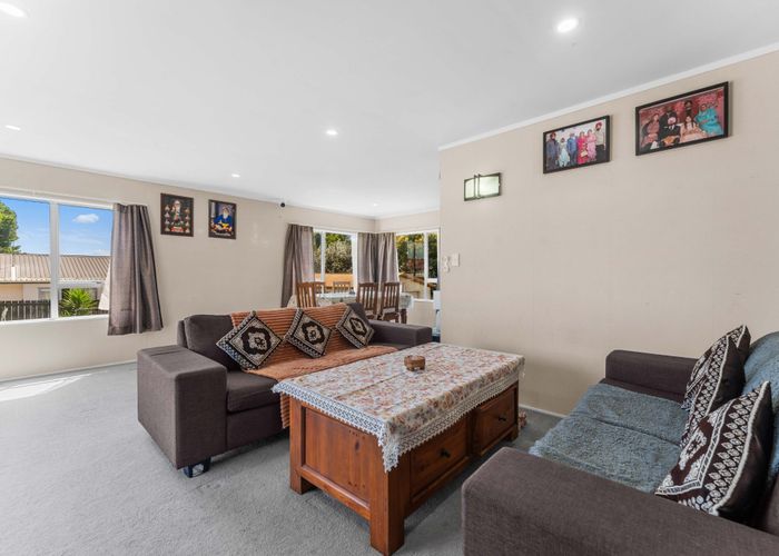  at 20 Dingadee Street, Welcome Bay, Tauranga
