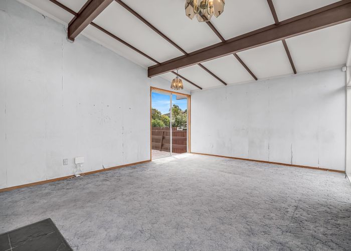  at 28 Eyre Street, Henderson, Waitakere City, Auckland