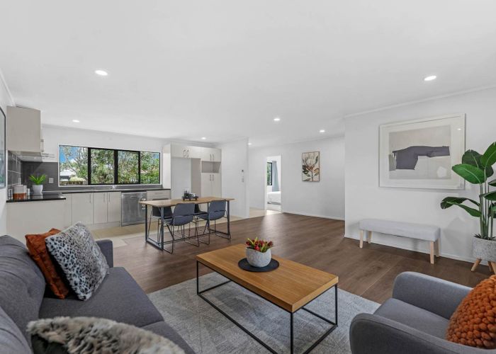  at 21 Neta Grove, Henderson, Waitakere City, Auckland