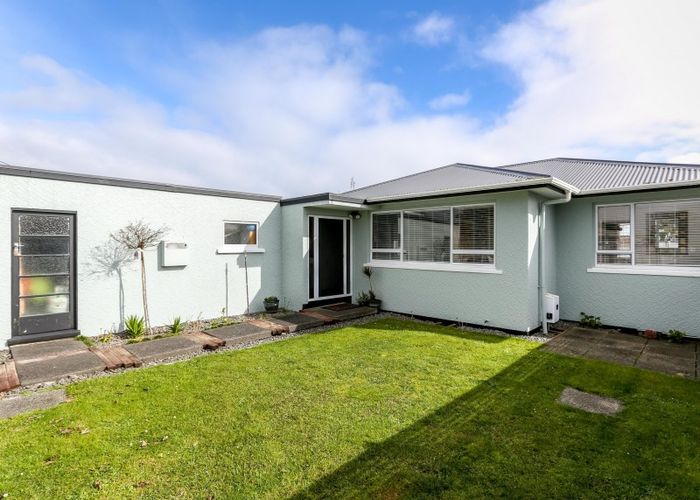  at 17 Tarahua Road, Vogeltown, New Plymouth