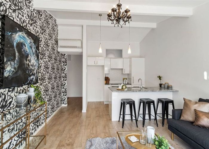  at 2/32 Abberley Crescent, St. Albans, Christchurch City, Canterbury