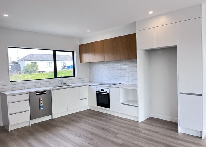  at 1 Battersby Lane, Windsor Park, North Shore City, Auckland