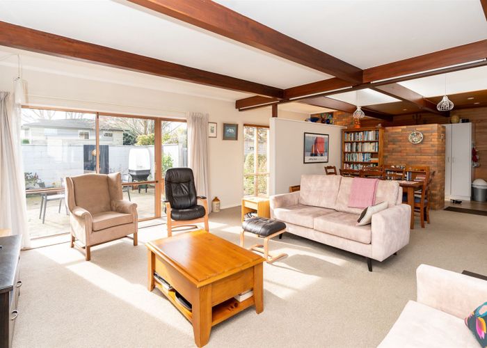  at 31 Bernard Street, Chedworth, Hamilton