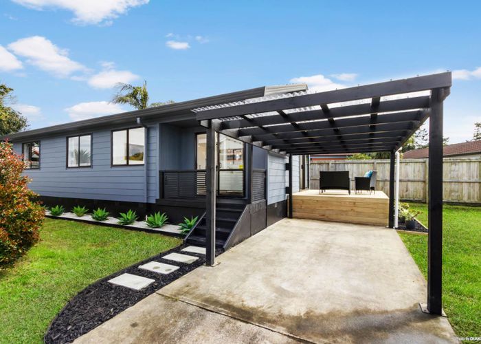  at 3/27 Karepo Crescent, Ranui, Auckland