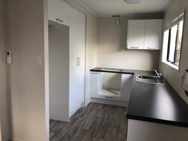  at 2/18 Waiari Road, Conifer Grove, Papakura, Auckland