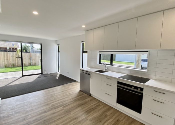  at 1/176 Hastings Street East, Waltham, Christchurch City, Canterbury