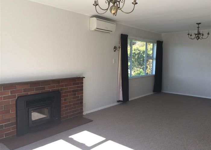  at 41 Larsen Crescent, Tawa, Wellington