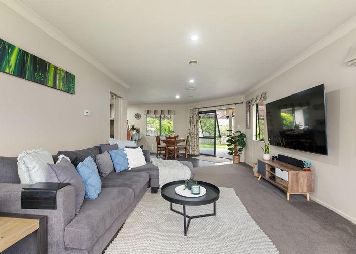  at 6 Caulfield Place, Pukehangi, Rotorua