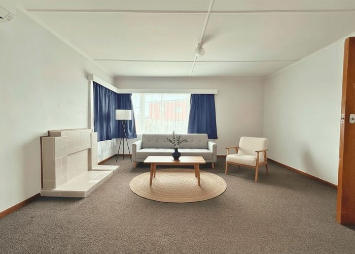  at 8 Hukatai Street, Elsdon, Porirua