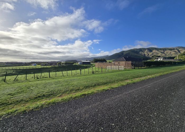  at 3 Highland View Drive, Tokomaru, Palmerston North