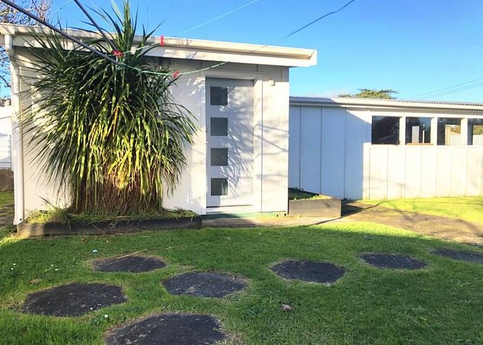  at 1 Viola Place, Papakura, Papakura