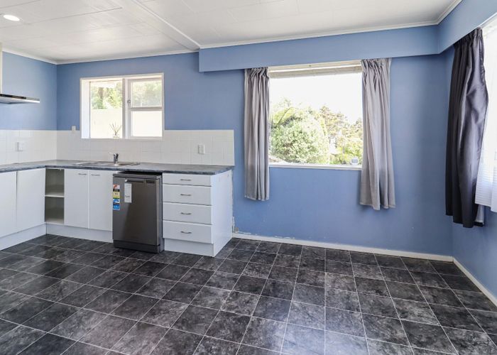  at 124 Major Drive, Kelson, Lower Hutt, Wellington