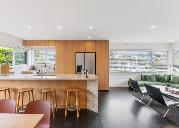  at 2/97 Takutai Avenue, Half Moon Bay, Manukau City, Auckland