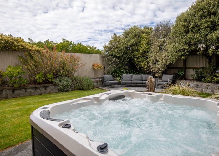  at 9 Hawthorne Road, Kaikoura