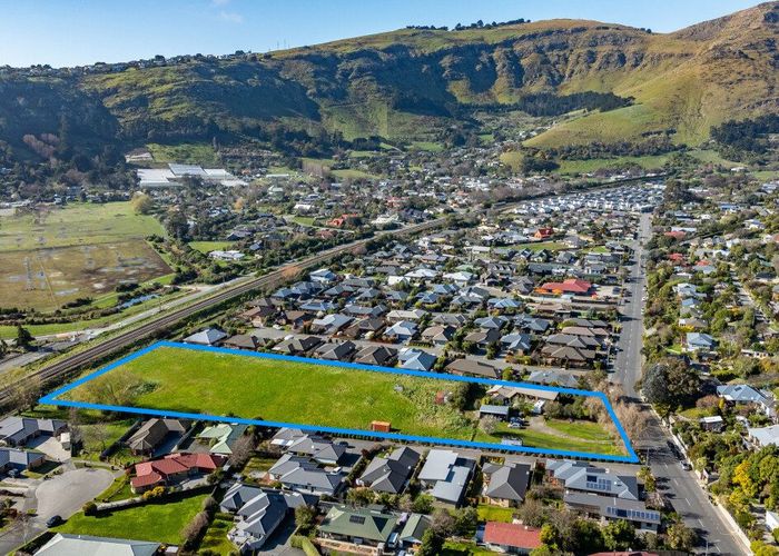  at 128-130 Port Hills Road, Heathcote, Christchurch City, Canterbury