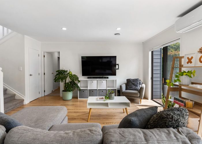  at 13a Pinewood Grove, Botany Downs, Manukau City, Auckland