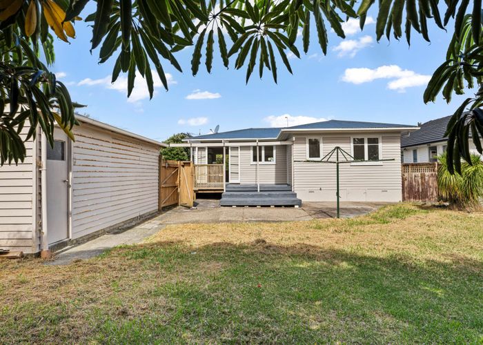  at 77 Dale Crescent, Pakuranga, Manukau City, Auckland
